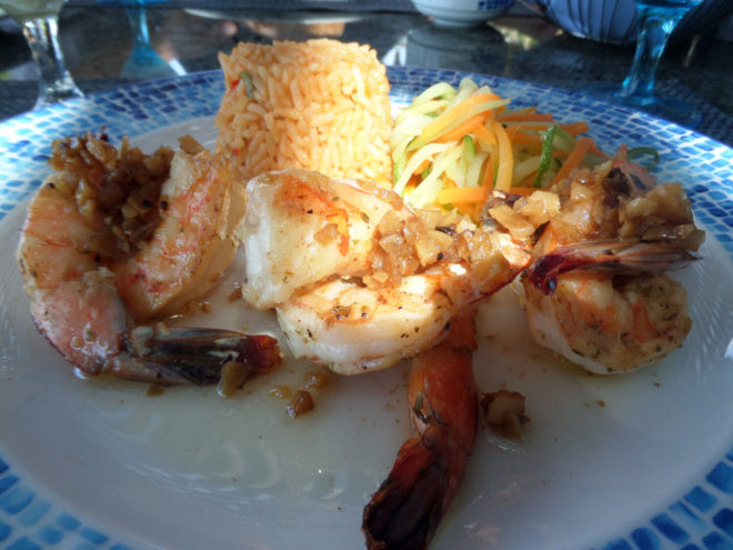 The garlic shrimp dish from Isla Contoy restaurant.