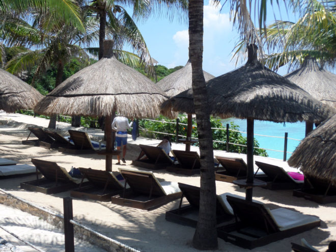 Beach loung beds at Garrafon Park