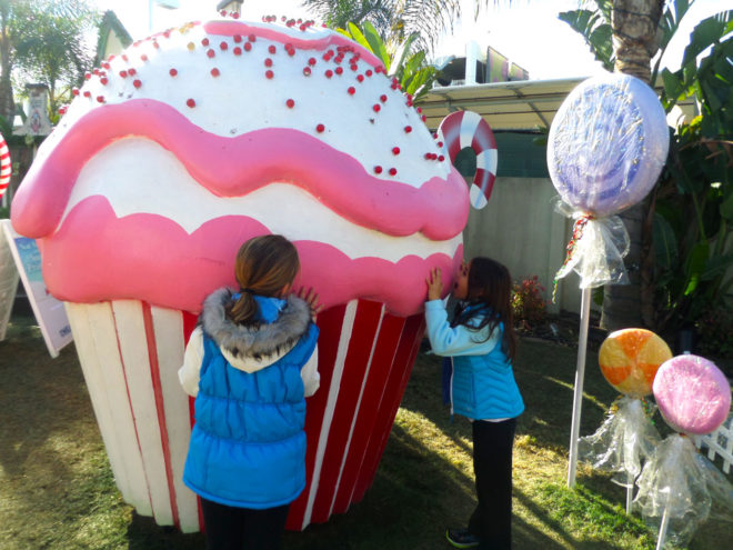 Candy Lane 8 foot cupcake