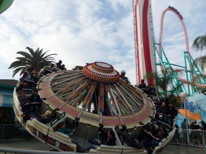 Knott's Berry Farm Wipeout Ride