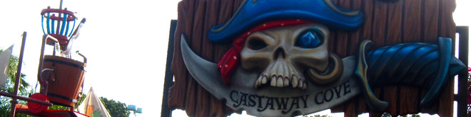 Castaway Cove Sign of Howard Johnson Anaheim Hotel and Water Playground