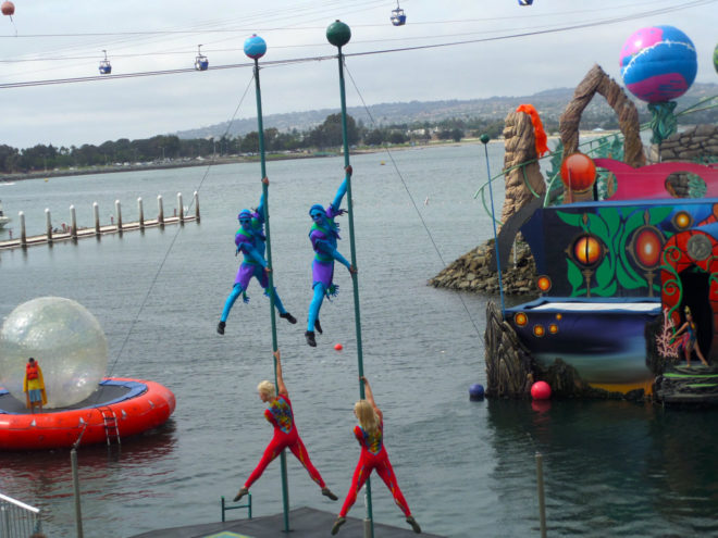 SeaWorld San Diego Cirque De La Mer Acrobatic Pole Performers