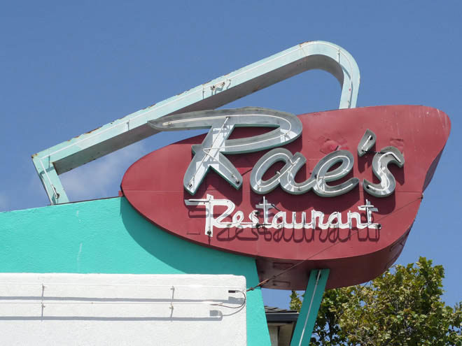 Best Family Restaurants in Los Angeles - Rae's Diner