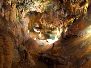 Crystal Lake inside Indian Echo Caverns