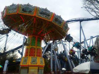 Wave Swinger ride at Hersheypark