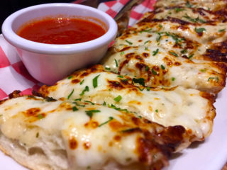 Giordano's Cheesy Garlic Bread