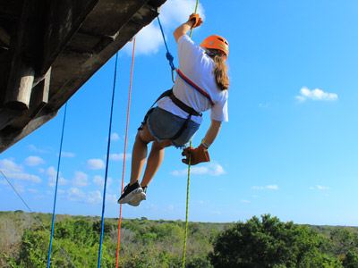 Aventuras Mayas Rappeling